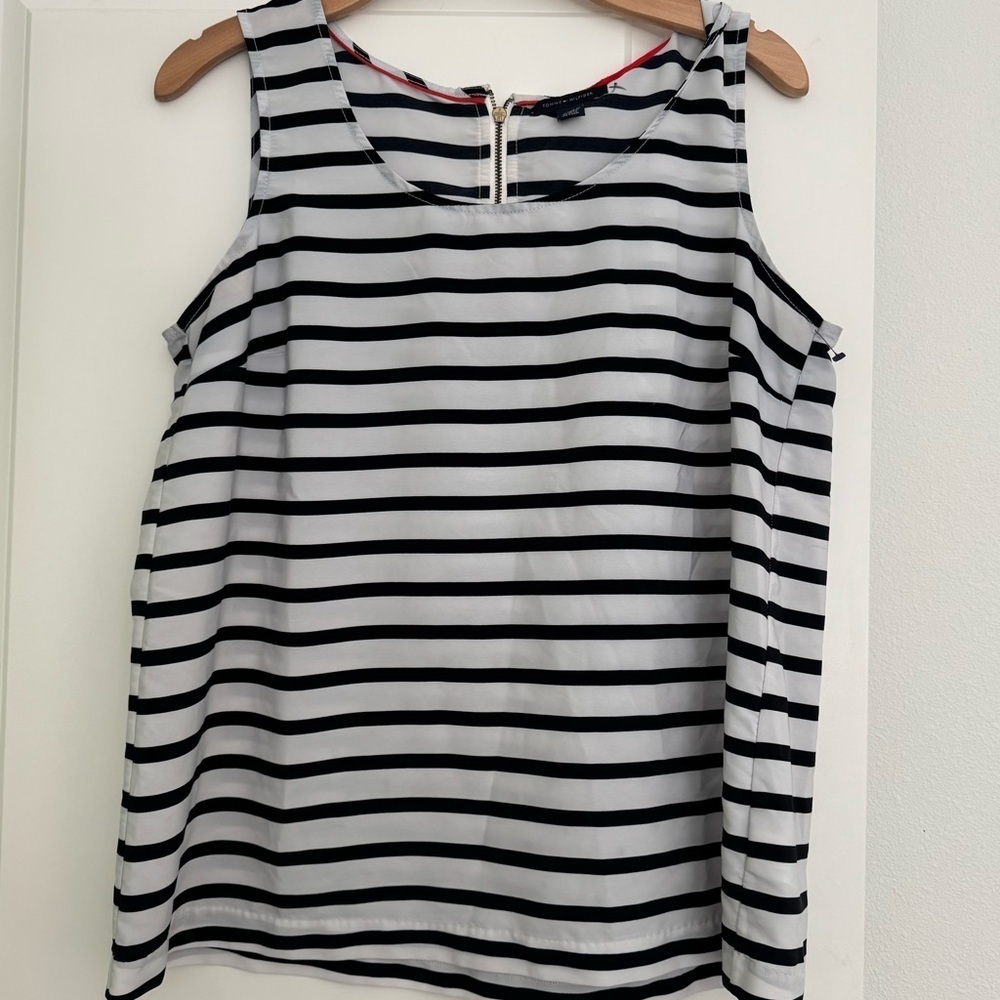Tommy Hilfiger women’s navy striped sleeveless tank shirt top size large